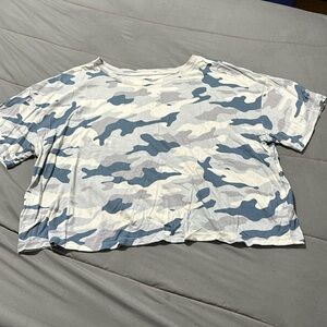 Old Navy Blue Camouflage Crop Tee